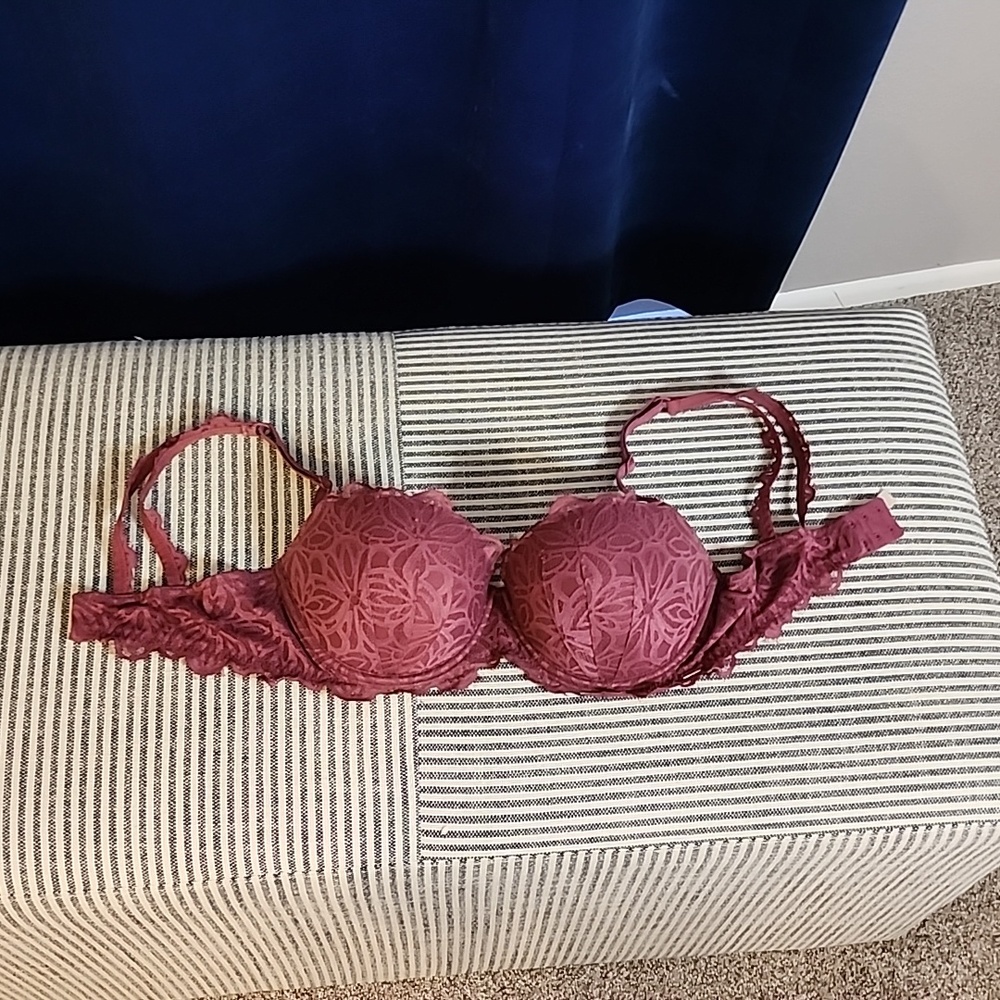 PINK Victoria's Secret Bra Ladies Size 34DD